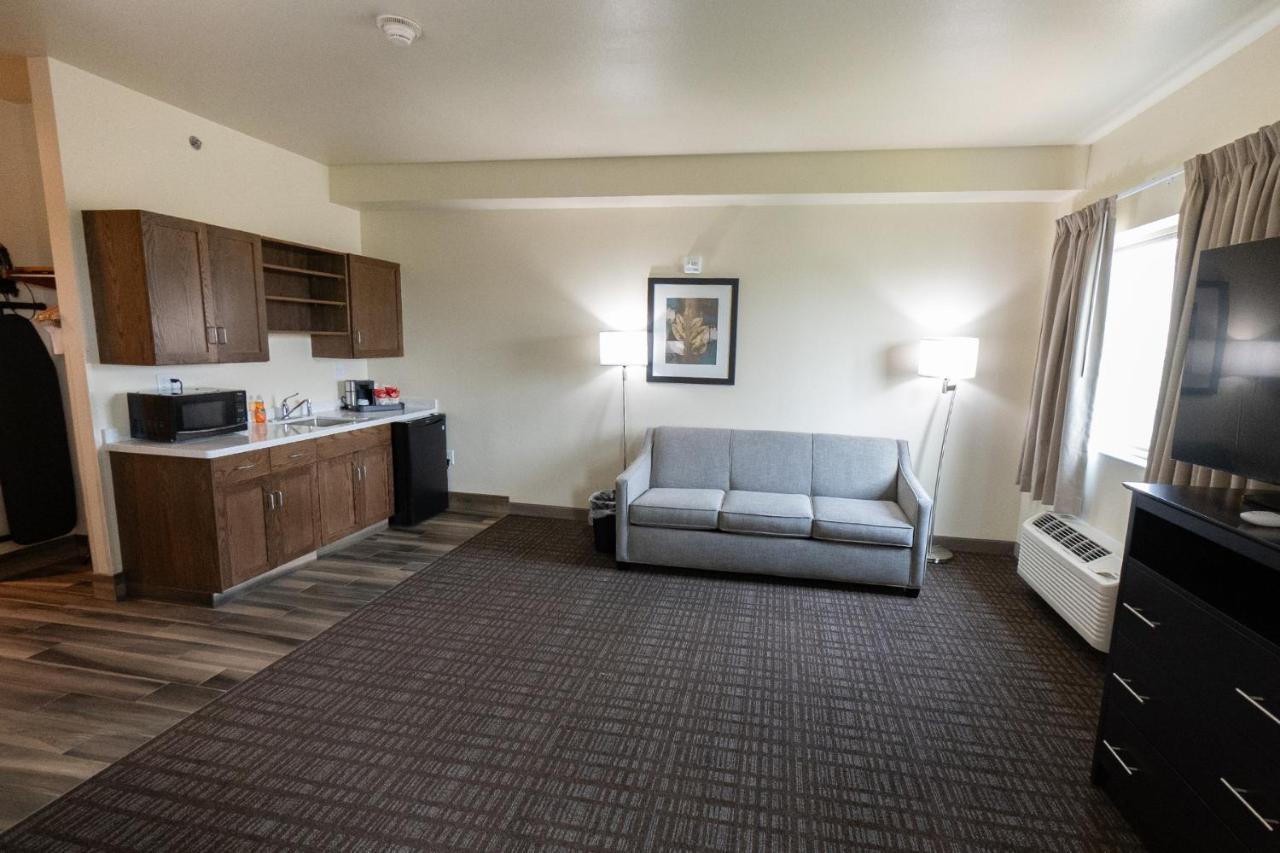 Cobblestone Hotel & Suites-Sheldon Esterno foto
