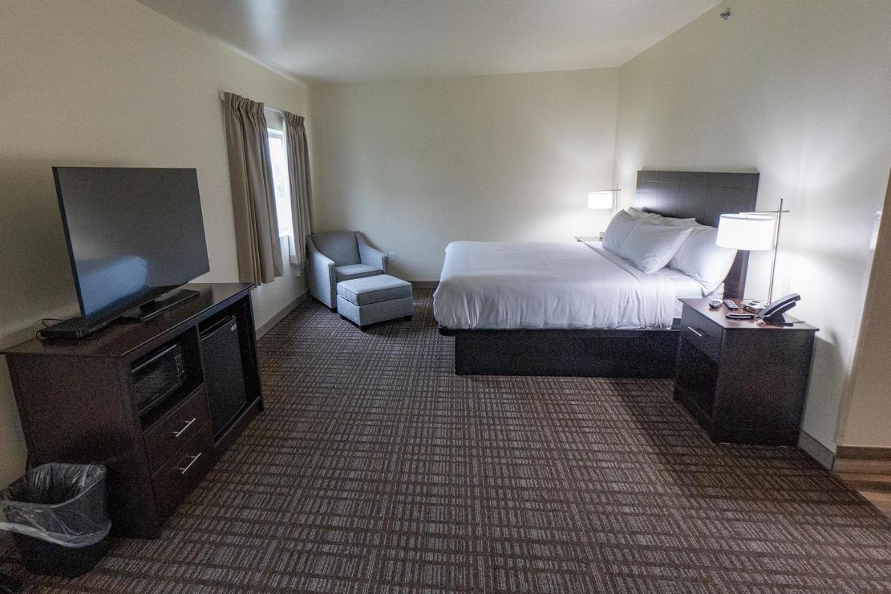 Cobblestone Hotel & Suites-Sheldon Esterno foto