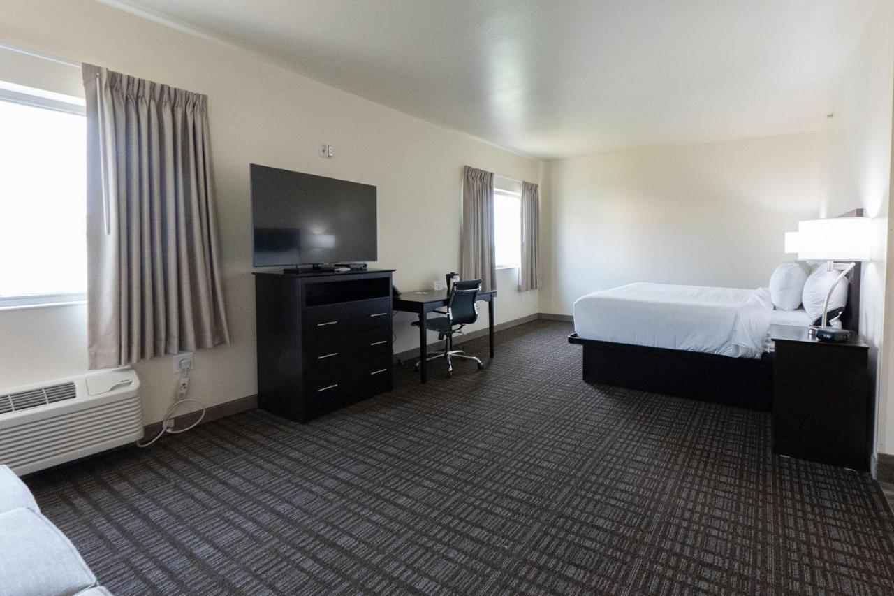 Cobblestone Hotel & Suites-Sheldon Esterno foto