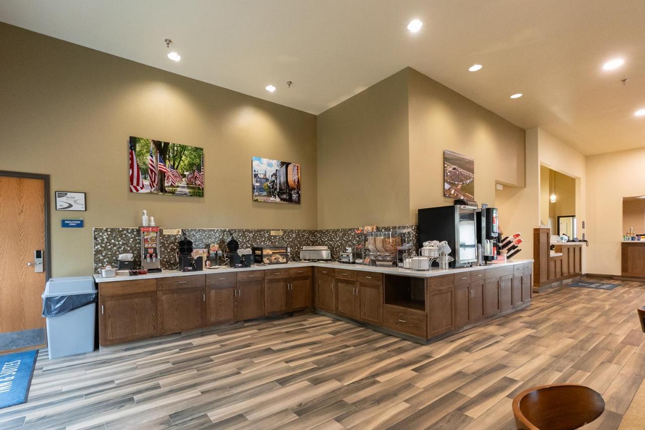 Cobblestone Hotel & Suites-Sheldon Esterno foto