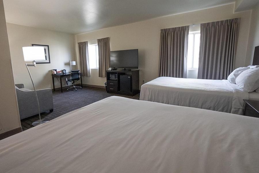 Cobblestone Hotel & Suites-Sheldon Esterno foto