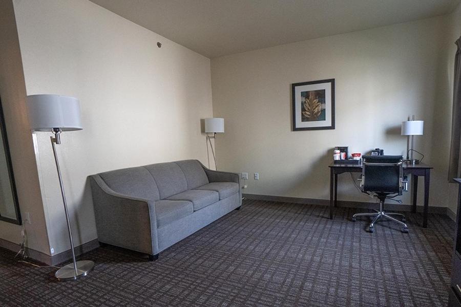Cobblestone Hotel & Suites-Sheldon Esterno foto